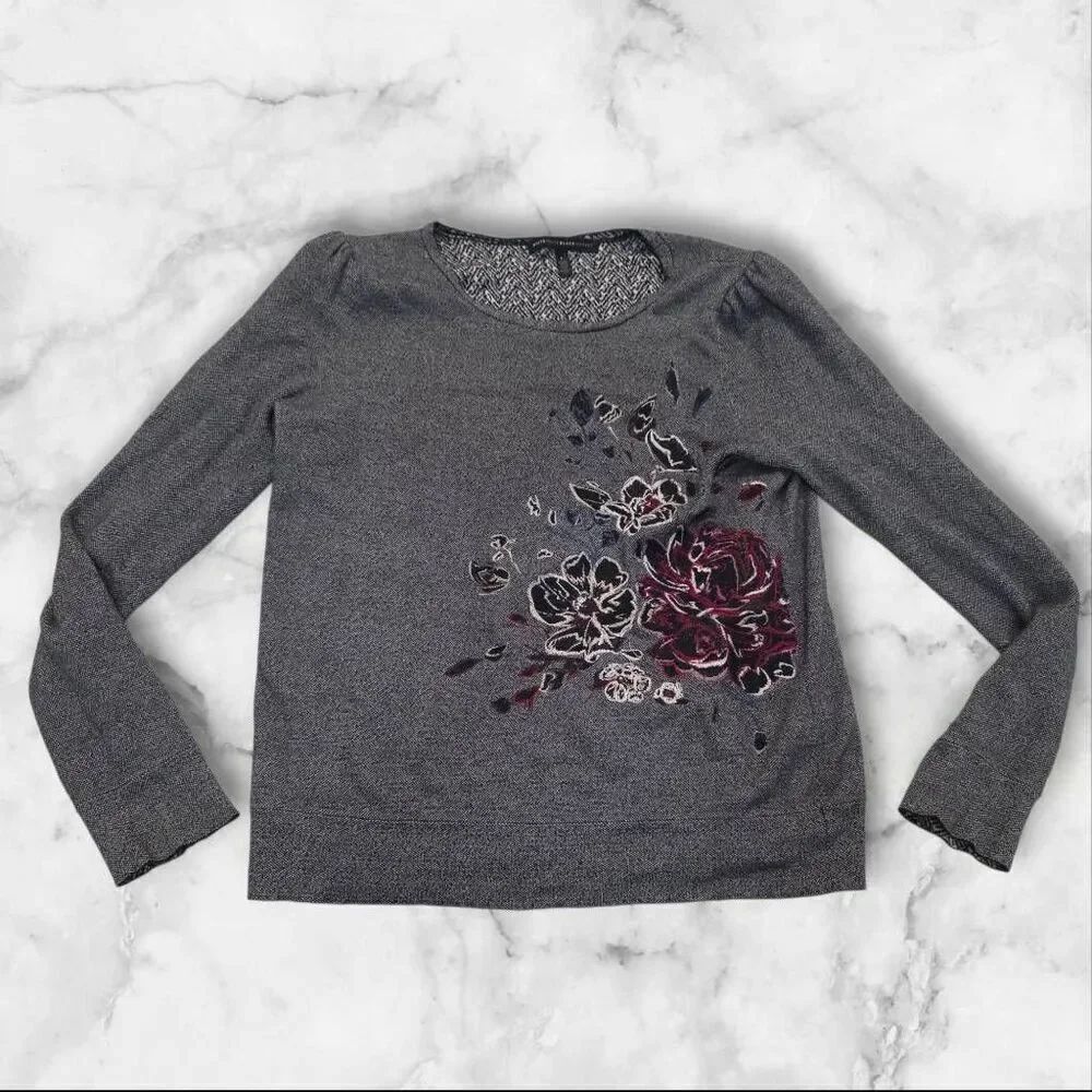 White House Black Market Gray Long Sleeve Size Large